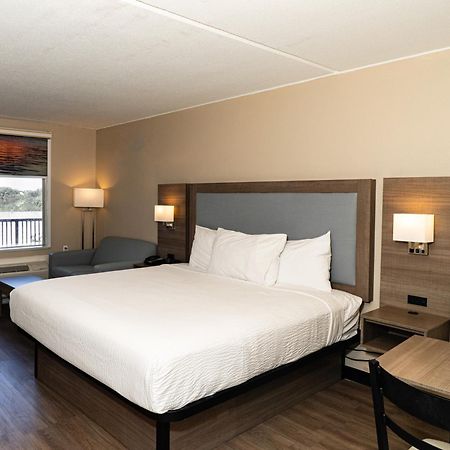 Baymont By Wyndham Corpus Christi Airport Hotel Eksteriør billede