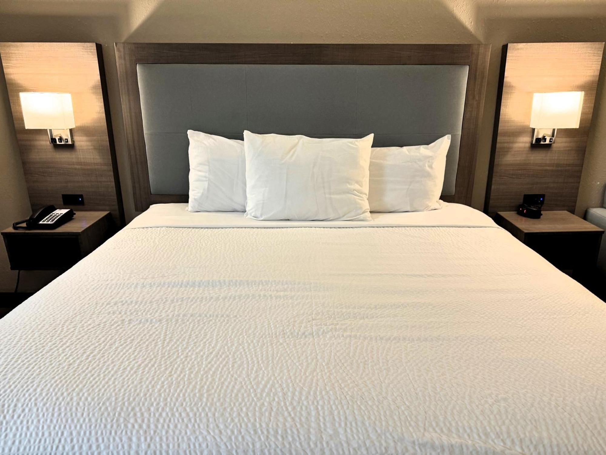 Baymont By Wyndham Corpus Christi Airport Hotel Eksteriør billede