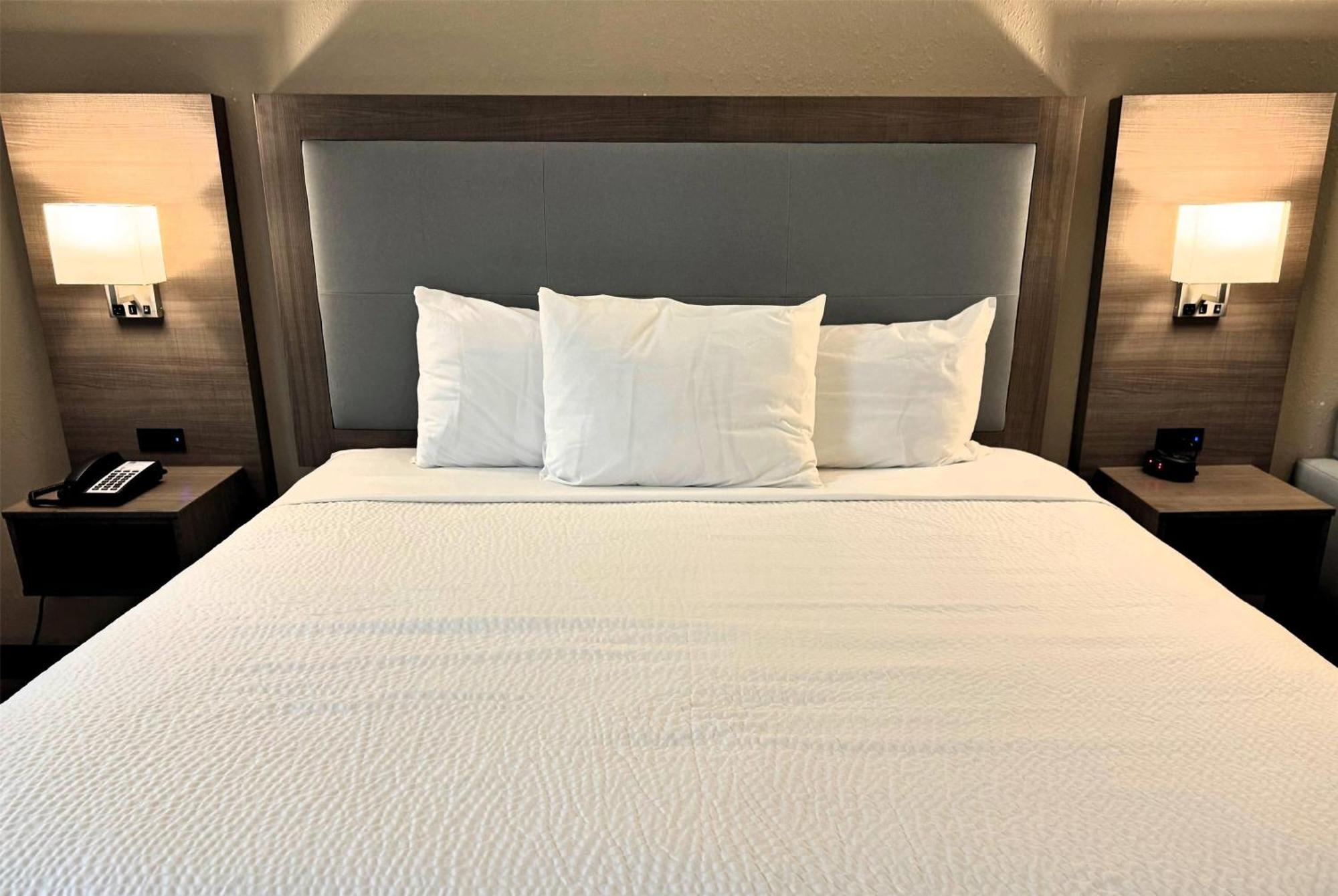 Baymont By Wyndham Corpus Christi Airport Hotel Eksteriør billede